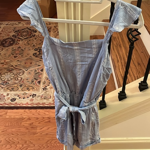 Amaryllis Blue Crush Romper - LIGHT BLUE / Small / NWOT - Picture 14 of 15